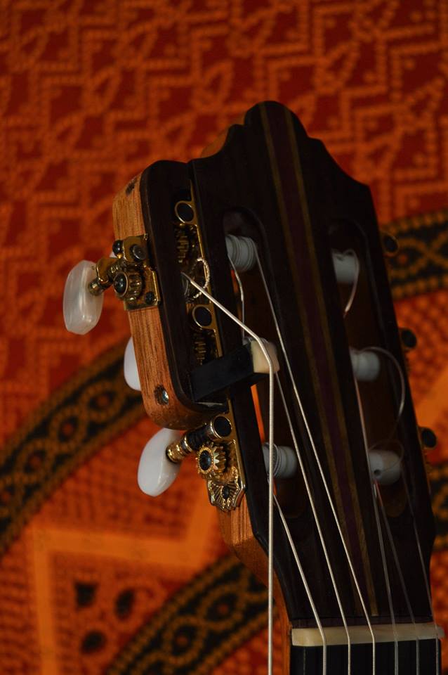 Construcción guitarra clásica con sistema Pullaway patentado 2015
