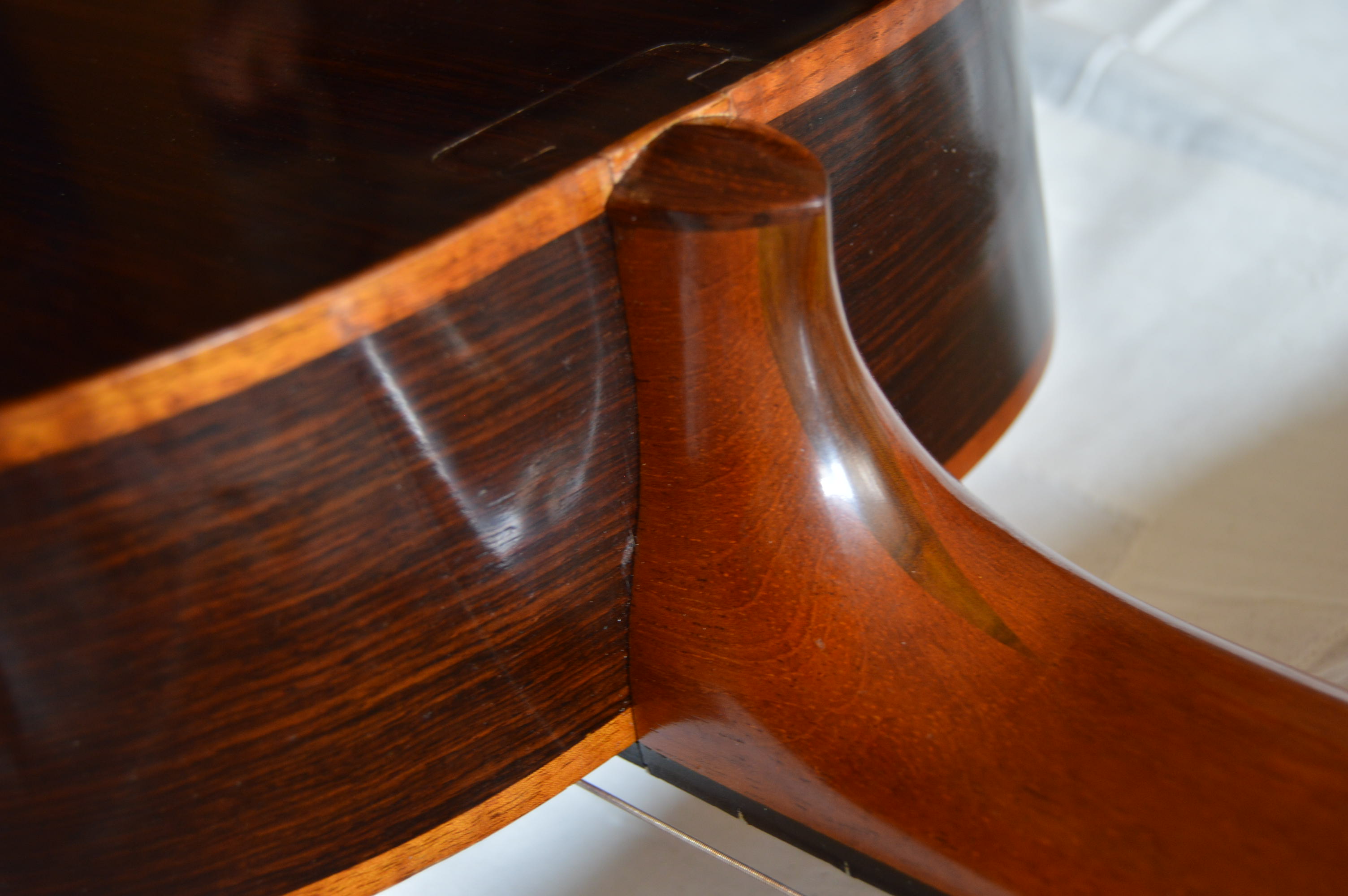 Receso estructural sistema Pullaway en caja armónica guitarra clásica