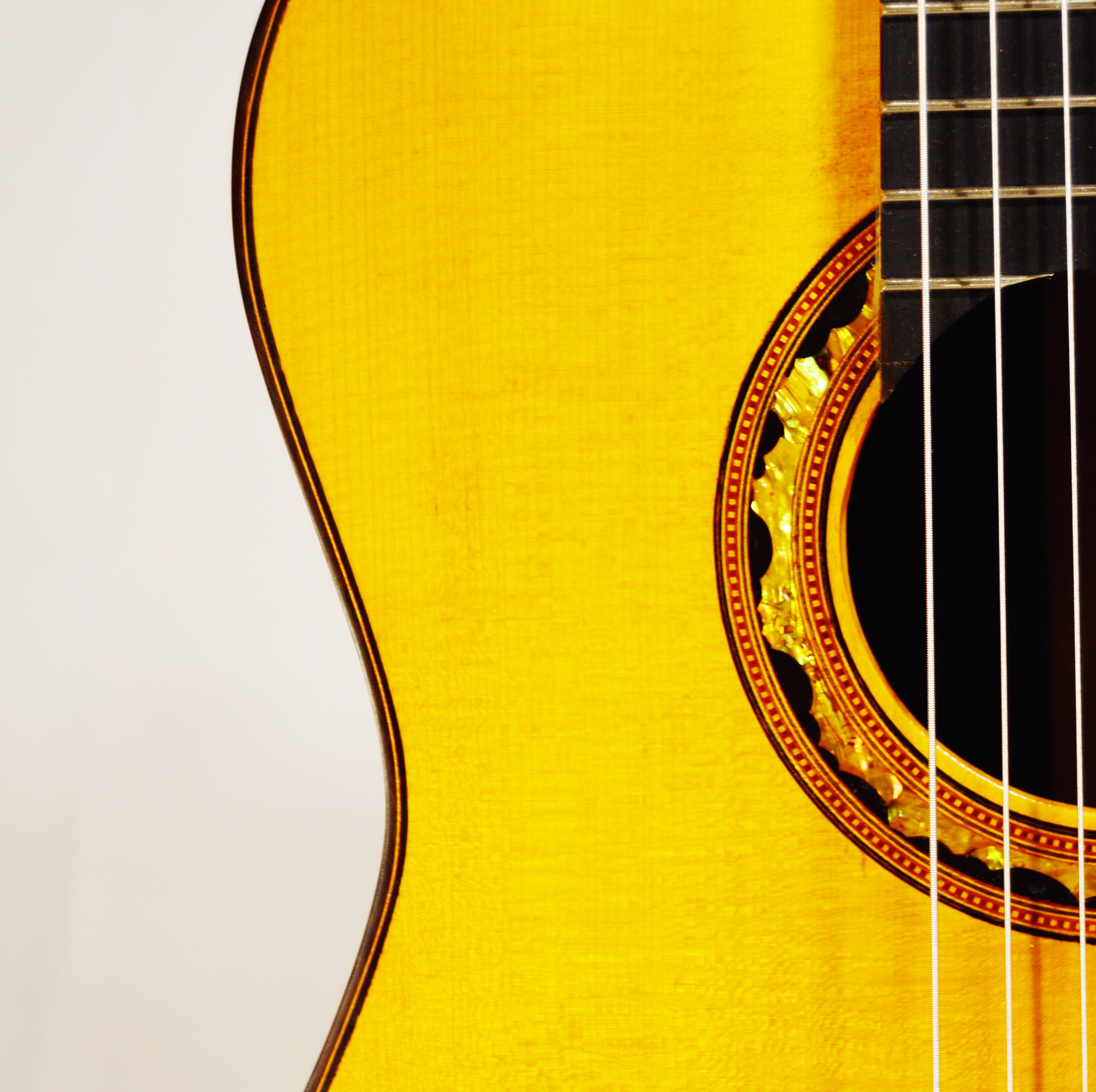 Collage table guitare artisanale – lutherie NRG Luthier