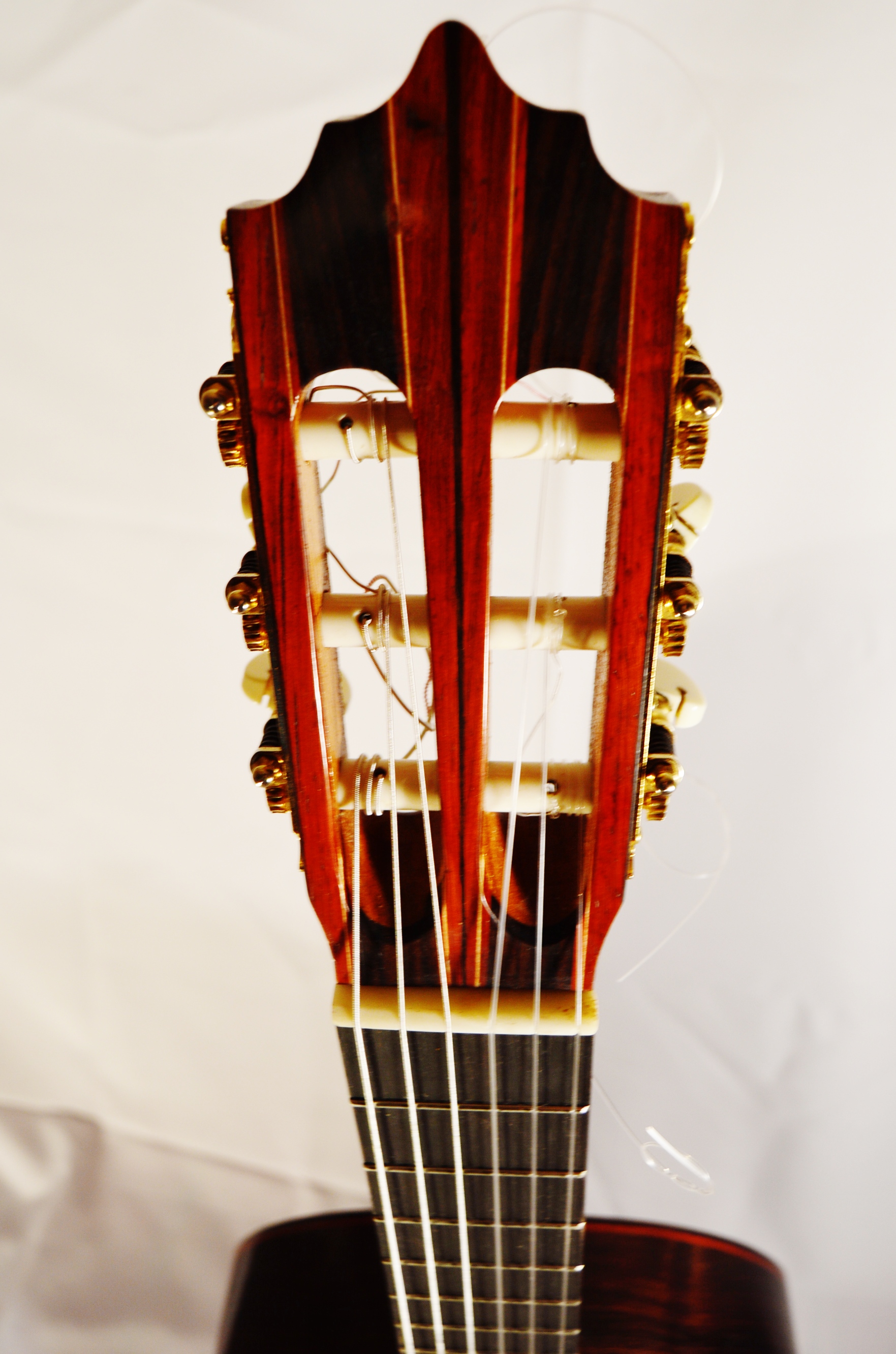 Construction caisse guitare classique – atelier lutherie Les Arques France