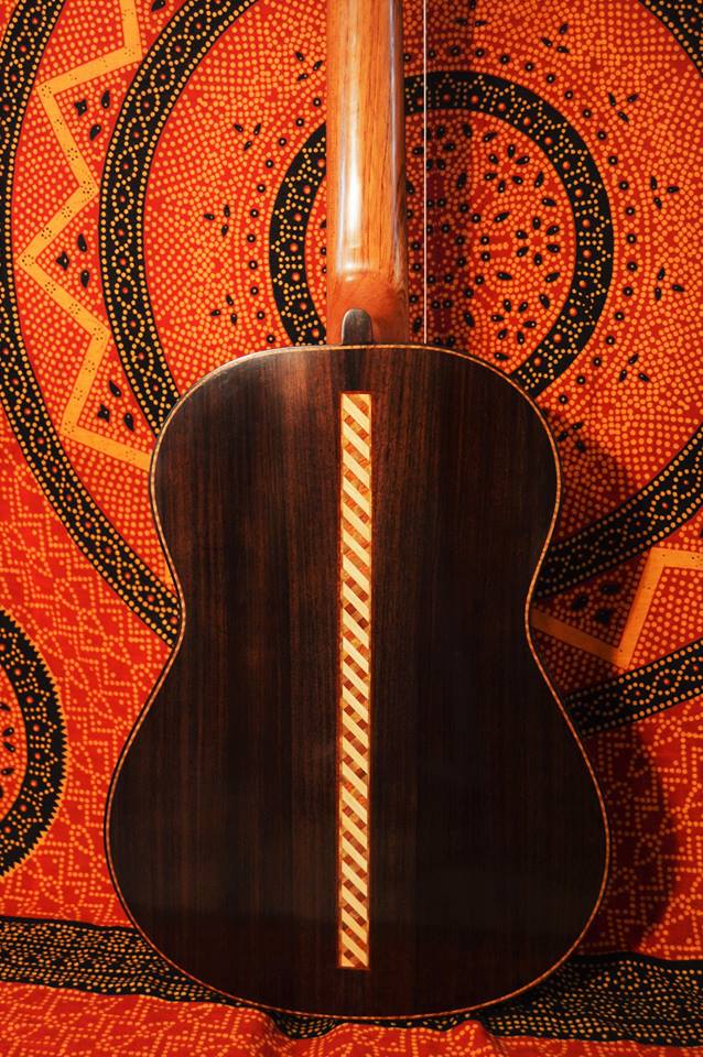 Guitarra flamenca desmontable sistema Pullaway en fase de construcción