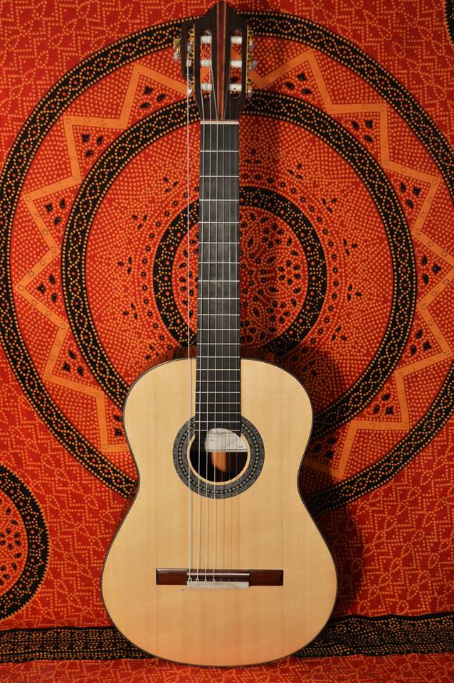 Guitarra clásica con sistema Pullaway desmontable – taller NRG Luthier